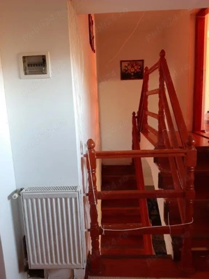 Vila P+1 cu 5 camere si garaj + teren 433mp - imagine 8