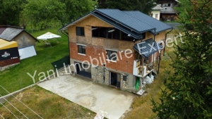 Casă de vânzare în comuna Valea Iașului, sat Borovinești, Județ Argeș.