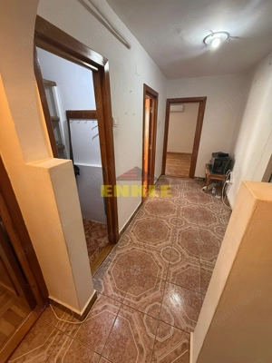 De vânzare apartament 2 camere decomandat – Zona Bucovina - imagine 3