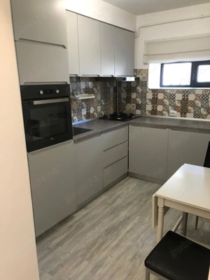 Apartament 3 camere zona centrala( Principatele Unite)