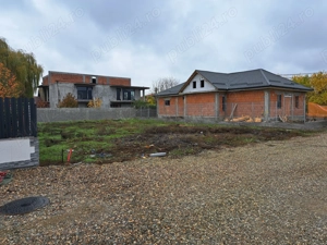 Teren  pentru constructie casă  in zonă  excelentă Balta Verde,PODARI ,utilitati: gaze ,curent,canal - imagine 4