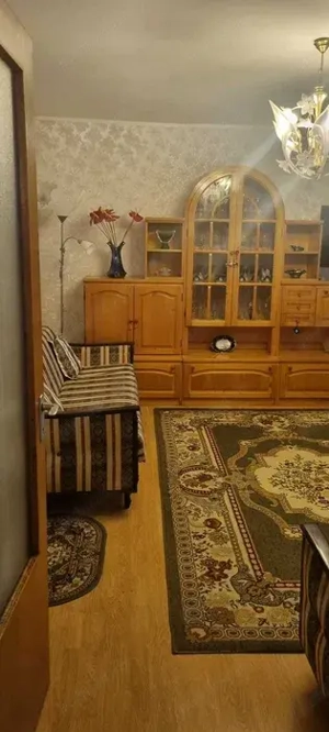 Se inchiriaza apartament 3 camere sector 6