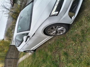 Vând Audi A5 , an fabricație 2021, culoare alb , 65305 km reali  - imagine 3