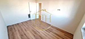 Oferim spre vanzare casa-duplex cu 4 camere si 3 bai situata in Giroc - imagine 13