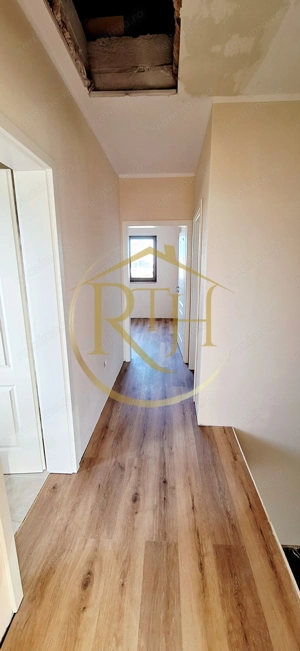 Oferim spre vanzare casa-duplex cu 4 camere si 3 bai situata in Giroc - imagine 7