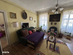 Vand apart.4 cam.la casa,cu 2 fam.in curte, st.140 mp.,pe str.Cuza Voda,100 ml. de faleza Muresului