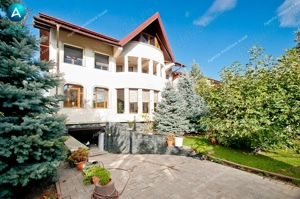 Imobil deosebit suprafete generoase zona aerisita