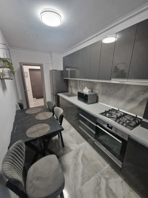 Proprietar închiriez apart 2cam în Berceni, Cartierul Solar faza 6,et1,prima închiriere.