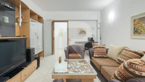 Vânzare apartament 3 camere – Ultracentral, Bloc Scala, Bd. Magheru - imagine 2