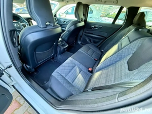 Volvo V60 Mild Hybrid 2021 - imagine 17
