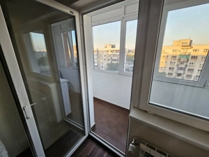 De vanzare - elegant, renovat complet - 3 camere la Calea Vacaresti - imagine 11