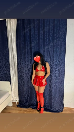 Ador  sarturile peste tot   Rin grand hotel  - imagine 2