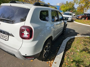 Dacia Duster 1.5 dCi Euro 6    2021    4x4 - imagine 8