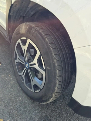 Dacia Duster 1.5 dCi Euro 6    2021    4x4 - imagine 5