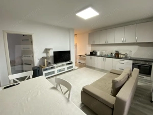 Apartament la cheie, 3 camere, 52 mp, 6 mp balcon, zona Metro