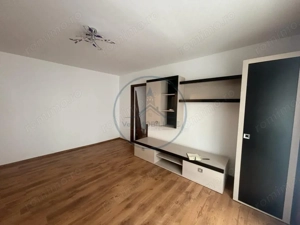 Apartament 3 camere renovat – 70 mp utili – Etaj 1 - imagine 5