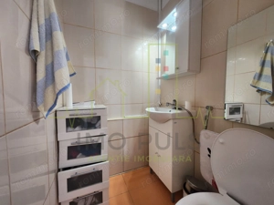 3 Camere. 2 Bai. Apartament pe 2 nivele. Pretabil investitie. - imagine 10