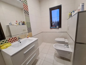 Duplex cu 4 camere, 3 bai, garaj si teren de 600 mp langa Mosnita Noua - imagine 17