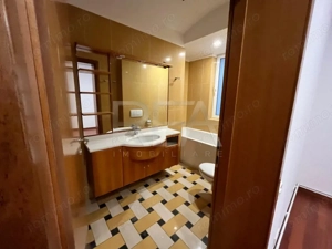 Apartament 4 camere  Resedinta - imagine 18