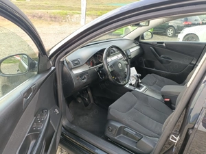 Volkswagen Passat 2.0 TDI 2009  EURO 5 - imagine 12