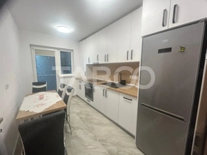 Apartament 3 camere 72mpu cu balcon si parcare privata in Kogalniceanu - imagine 5