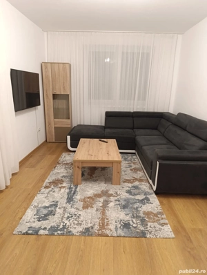 Apartament 3 camere in Tractorul 