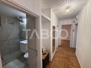 Apartament 3 camere 54mpu etaj 1 balcon zona Centrala Sibiu - imagine 6
