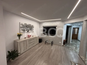 Casa de vanzare cu 5 camere + un teren 150mp bonus Zona Terezian  - imagine 2