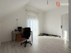 Casa individuala cu 5 camere de vanzare in localitatea Sacalaz - imagine 12