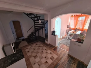 Apartament 4 camere decomandat cu scara interioara, Zona Sarari - imagine 9