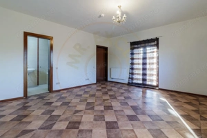 Apartament spațios în vilă – 217 mp utili, Tunari! - imagine 3