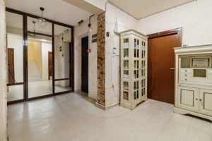 Apartament spațios în vilă – 217 mp utili, Tunari! - imagine 5