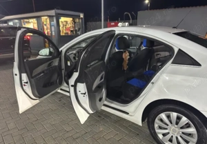 OCAZIE! Chevrolet Cruze 1.8 benzina 141 cp, 2010 AUTOMAT!!! - imagine 8