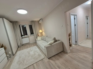 Particular, vand 2 camere situat la etajul 1, vis a vis de Parcul de la Gara