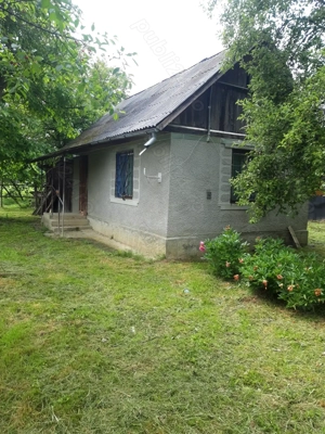 Teren intravilan cu casuta 