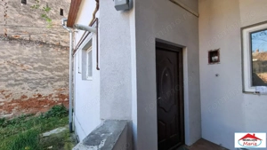 Casa zona centrala curte comuna 55000 Euro - imagine 2