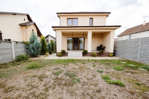 Casa noua cu etaj, design modern - Vladimirescu - imagine 10