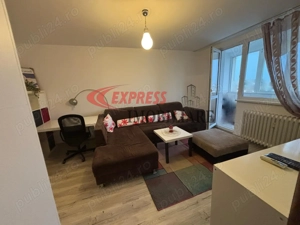 Titan, 1 Decembrie 1918, Scoala 82