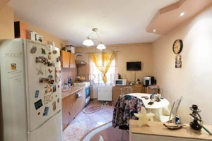 BUCOVINA - 3 CAM - DECOMANDAT - ETJ.2 - 2 BAI - 2 BALCOANE - CENTRALA - ZONA EXCELENTA- - imagine 2