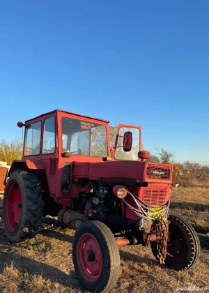 Tractor U650 cu remorcă și plug - imagine 2