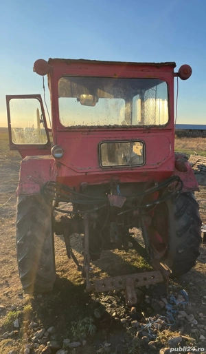 Tractor U650 cu remorcă și plug - imagine 4