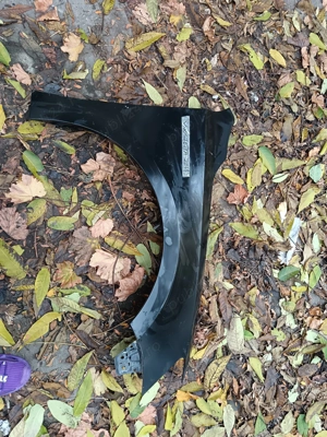 vand aripa dreapta jetta