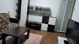 Închiriez apartament