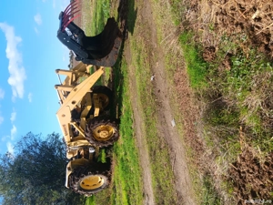 Tractor cu incarcator frontal de 74cp