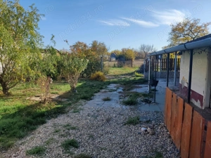 Vând casă în Bătania - imagine 6