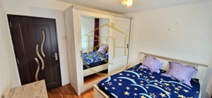 Ofer spre închiriere apartament 3 camere,2 bai, zona Lipovei, 400 euro/lună.