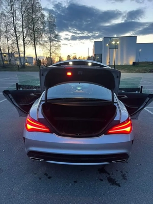 Mercedes-Benz CLA Coupé 180 - imagine 2