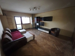Apartament cu 2 camere de vânzare în zona 1 Mai - imagine 2