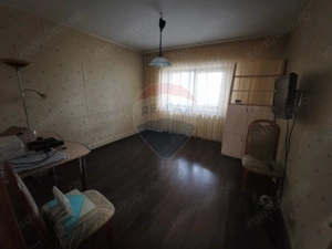 Apartament cu 2 camere de vânzare în zona 1 Mai - imagine 12