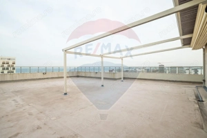 Penthouse de vanzare in Mamaia vedere frontala lac si marea Neagra - imagine 17